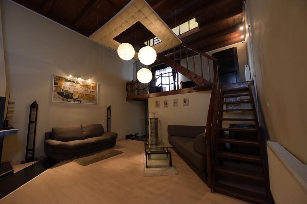 H & V Residence - Split Level Apartment อาราด ภายนอก รูปภาพ